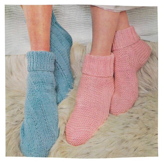 Vintage knitting pattern for adult size bed socks