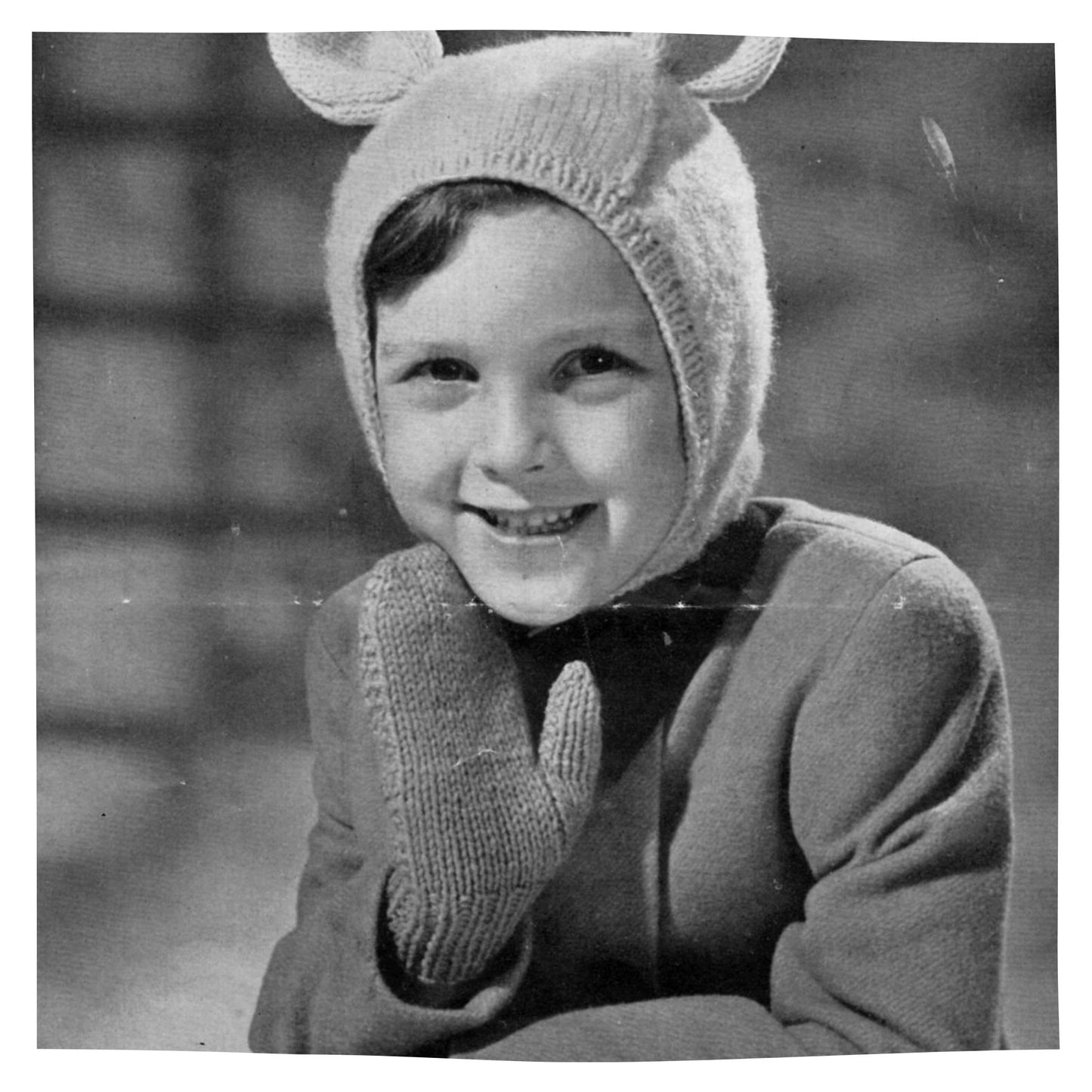 1940s Rabbit Ears Hat and Mittens for Children - P&B 523