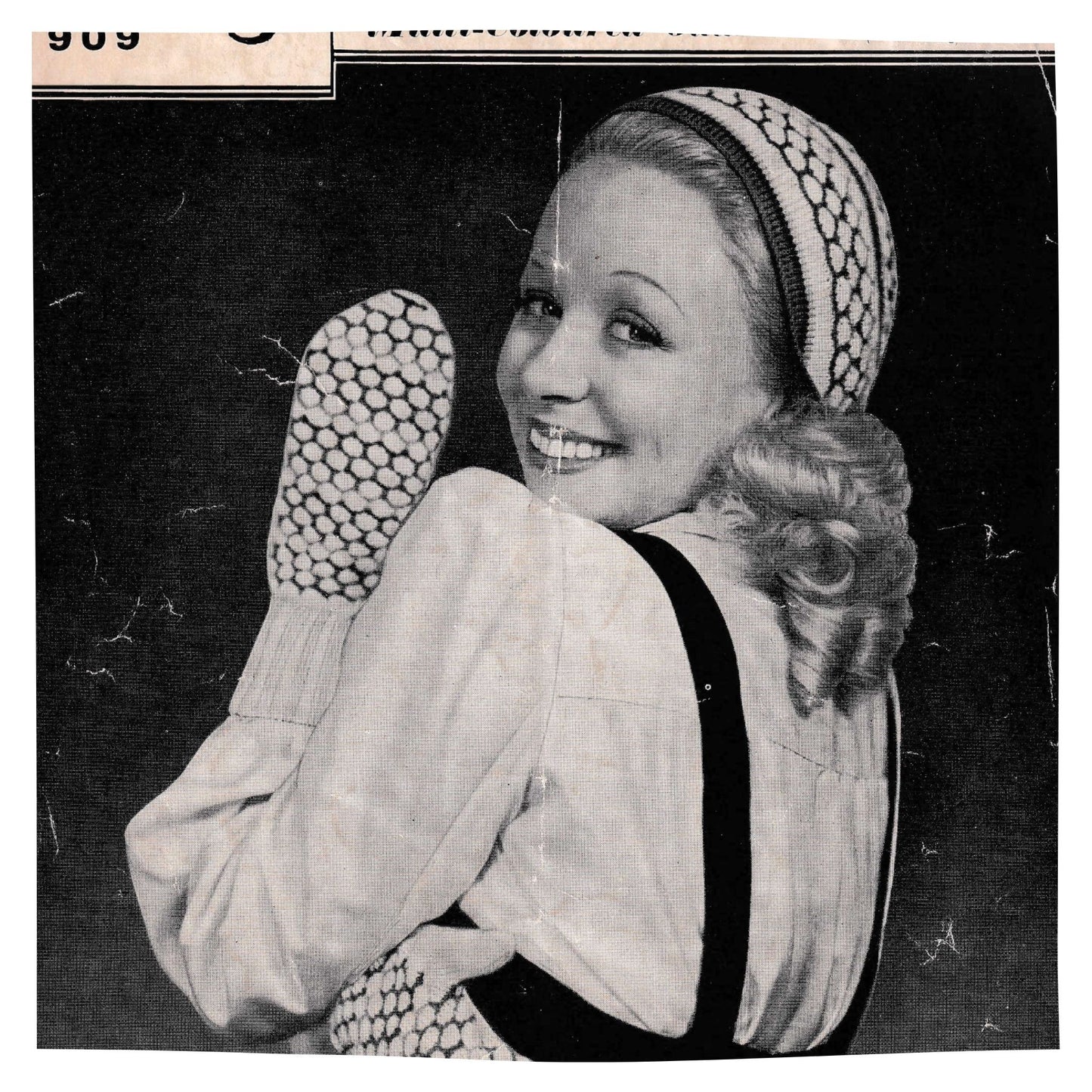 Bonnet and Mittens for Women Knitting Pattern
