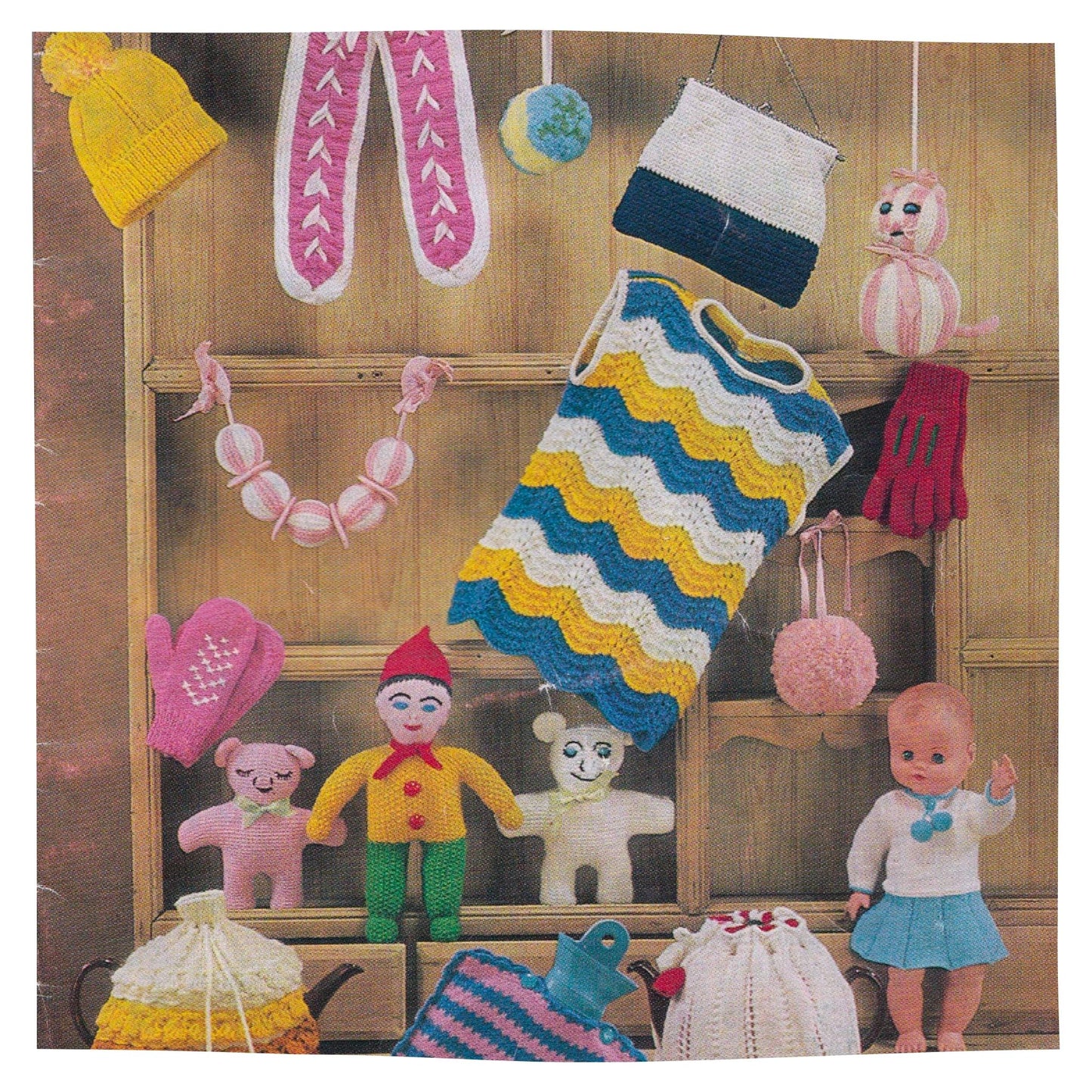 Odd Ounce Book Vintage Knitting Pattern for toys, mittens, tea cosy and more